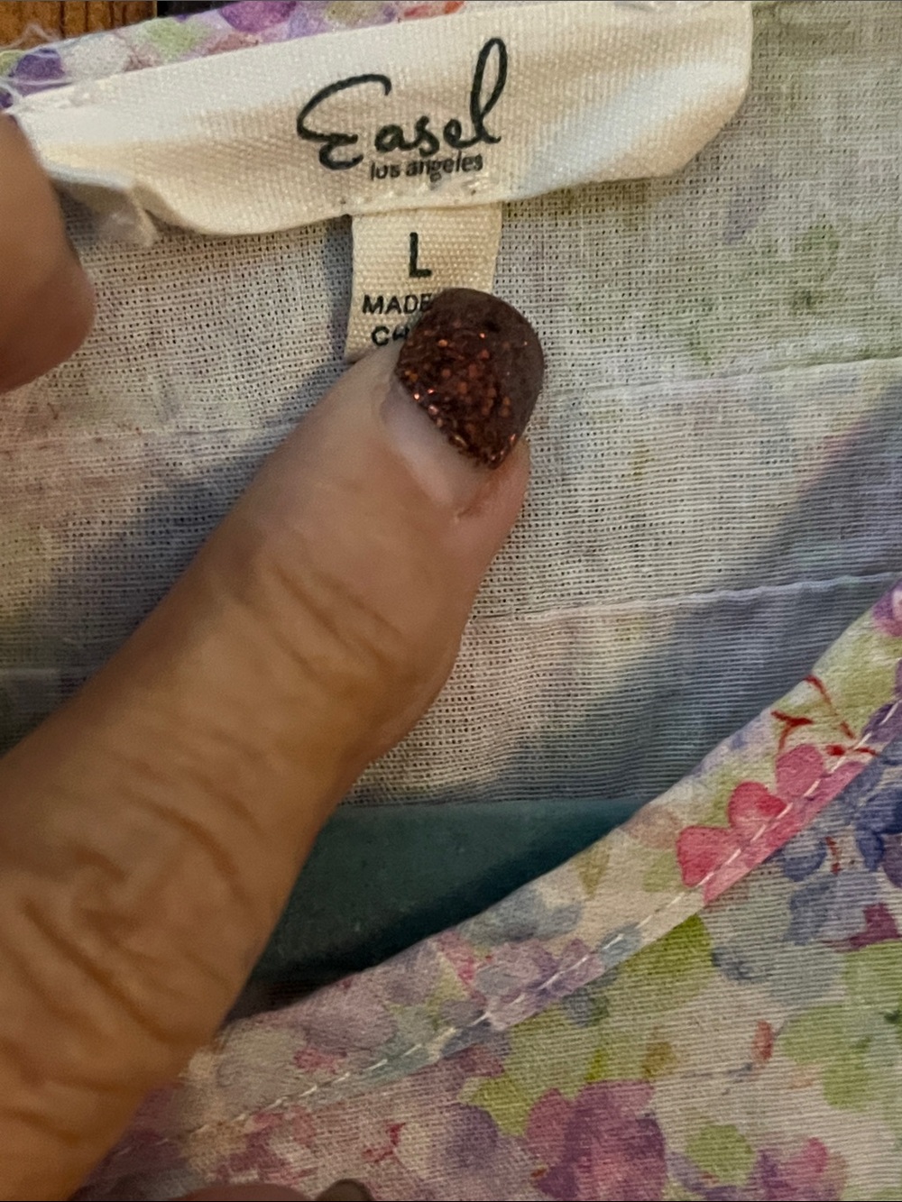 Easel Lavender-Pink-Green Floral Puff-Sleeve Top w/Applique Flowers & Pintucks - Picture 2 of 9